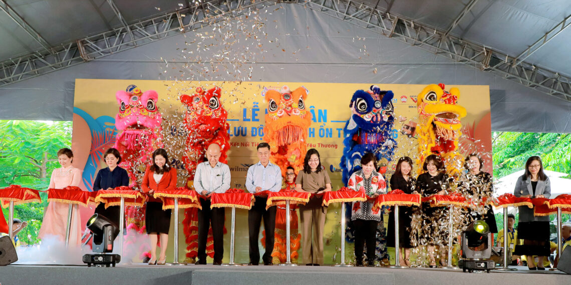 [Lễ Ra Quân] Những Khoảnh Khắc Đáng Nhớ Của Buổi Lễ Ra Quân Chương Trình Bán Hàng Lưu Động – Bình Ổn Thị Trường 2024