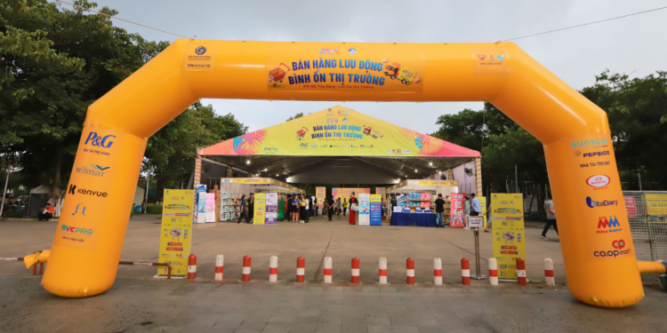 [Công Viên Khánh Hội Quận 4] Lễ Khai Mạc Chương Trình Bán Hàng Lưu Động – Bình Ổn Thị Trường