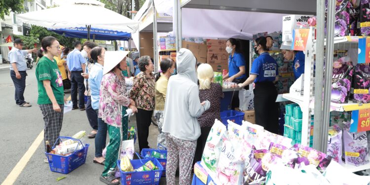 Sự đồng hành của những thương hiệu lớn trong Chương trình Bán hàng lưu động – Bình ổn thị trường Tết 2025